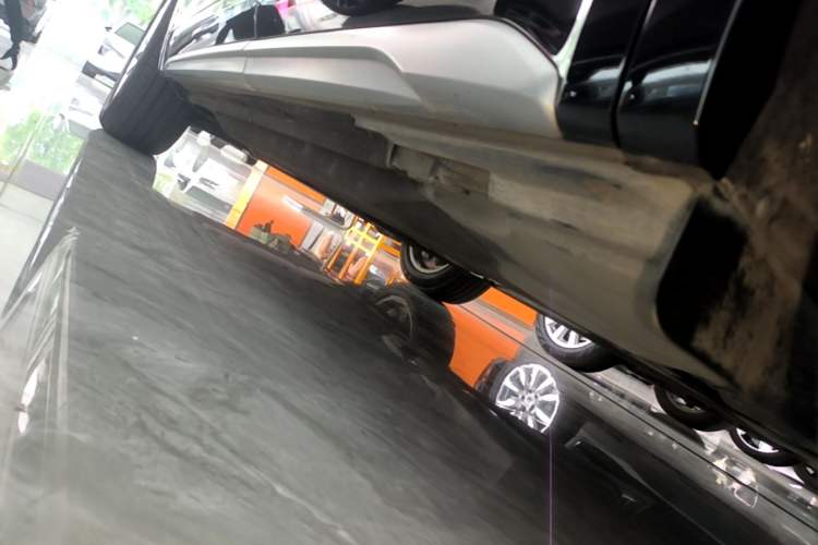 Used Audi Q5L 2021 40 TFSI Luxury Dynamic Edition Left Side Sill
