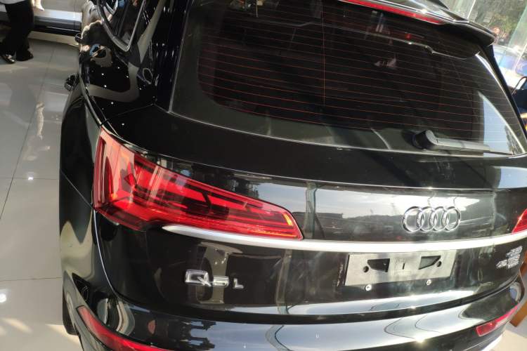 Used Audi Q5L 2021 40 TFSI Fashion Dynamic Model Rear