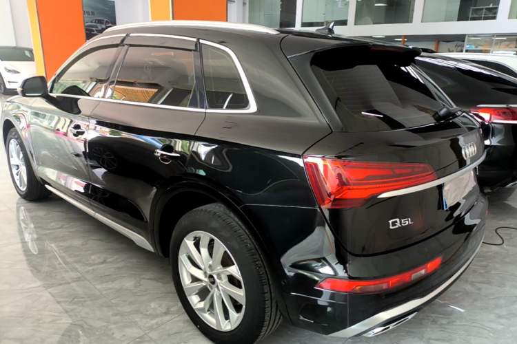 Used Audi Q5L 2021 40 TFSI Luxury Dynamic Edition Rear Left 45 Deg