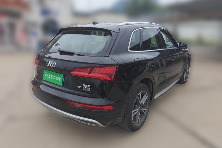 Used Audi Q5L 2021 40 TFSI Fashion Dynamic Model Rear Right 45 Deg