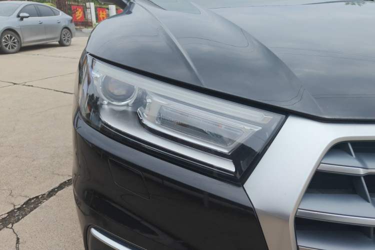 Used Audi Q5L 2021 40 TFSI Fashion Dynamic Model Right Front Headlight