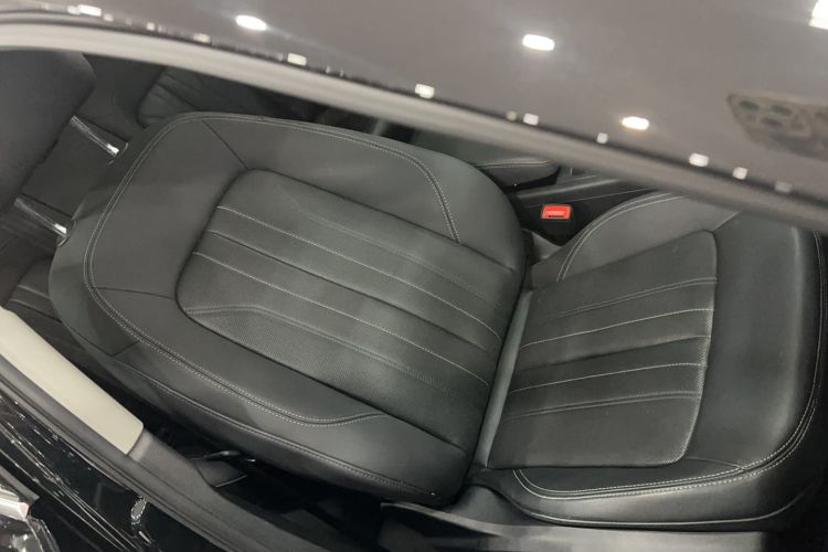 Used Audi Q5L 2021 40 TFSI Fashionable and Elegant Edition Right Front Seat