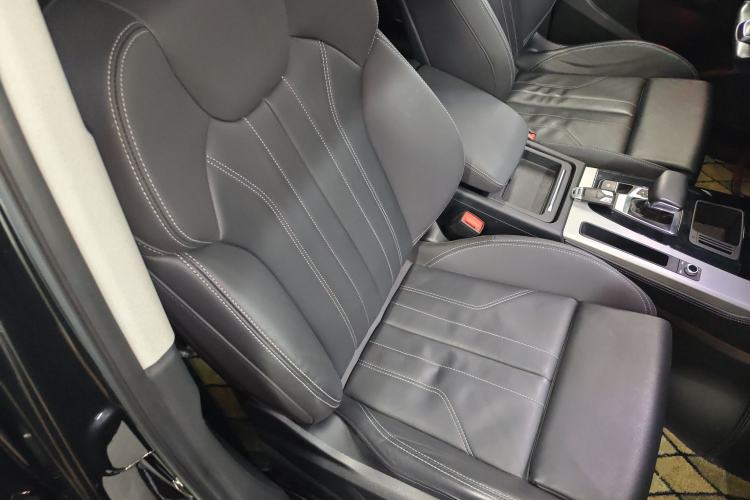 Used Audi Q5L 2021 40 TFSI Fashion Dynamic Model Right Front Seat