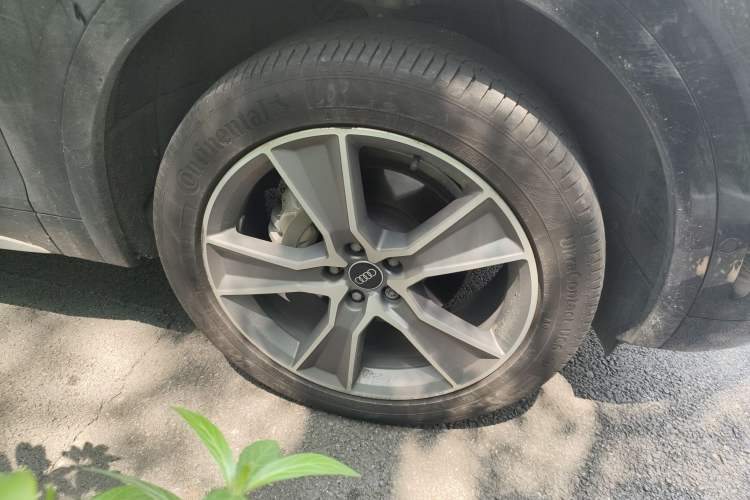 Used Audi Q5L 2021 45 TFSI Luxury Dynamic Edition Right Front Wheel Hub