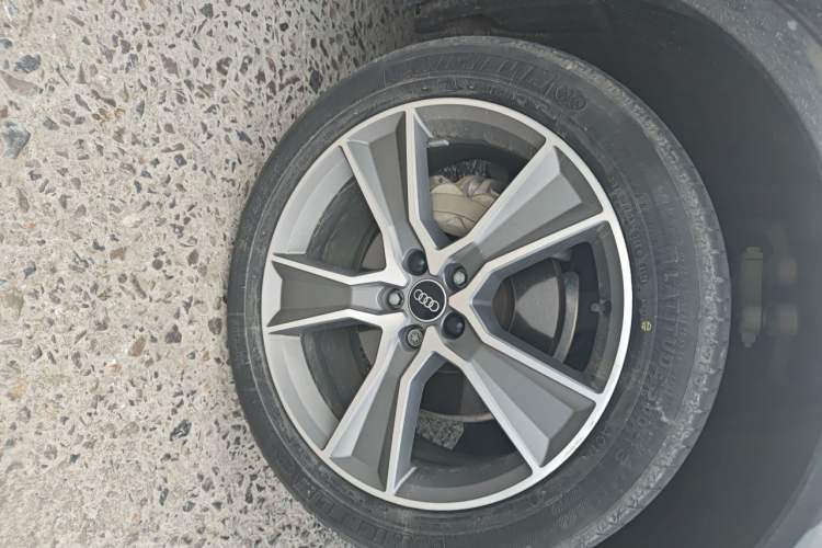Used Audi Q5L 2021 45 TFSI Luxury Prestige Edition Right Front Wheel Hub