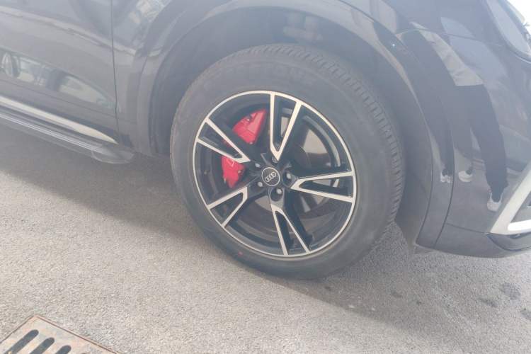 Used Audi Q5L 2021 40 TFSI Fashion Dynamic Model Right Front Wheel Hub
