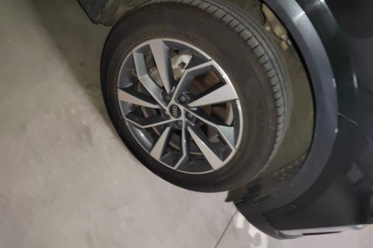 Used Audi Q5L 2021 40 TFSI Luxury Prestige Edition Right Front Wheel Hub