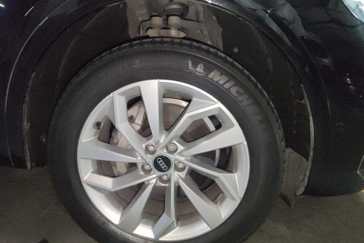 Used Audi Q5L 2021 40 TFSI Fashion Dynamic Model Right Front Wheel Hub