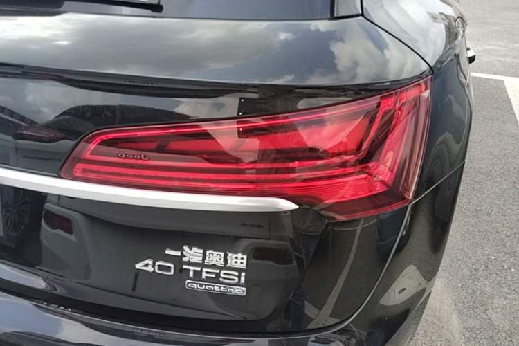Used Audi Q5L 2021 40 TFSI Luxury Dynamic Edition Right Rear Taillight
