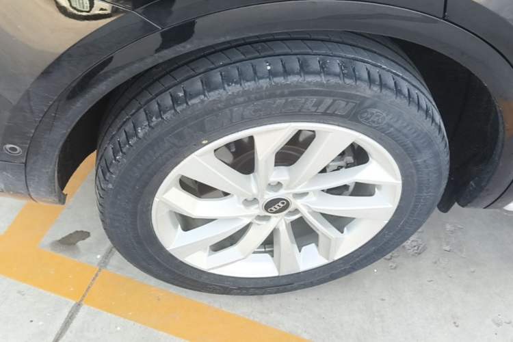 Used Audi Q5L 2021 40 TFSI Luxury Dynamic Edition Right Rear Wheel Hub