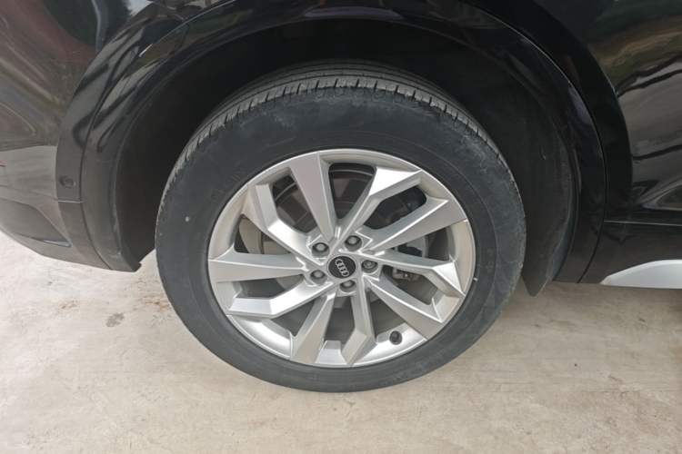 Used Audi Q5L 2021 40 TFSI Luxury Dynamic Edition Right Rear Wheel Hub