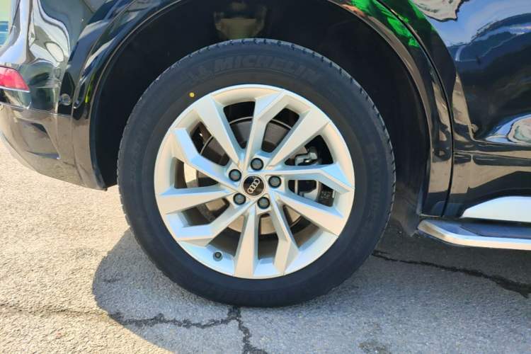 Used Audi Q5L 2021 40 TFSI Luxury Dynamic Edition Right Rear Wheel Hub