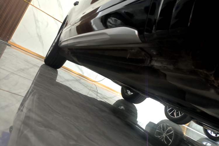Used Audi Q5L 2021 40 TFSI Luxury Dynamic Edition Right Side Sill
