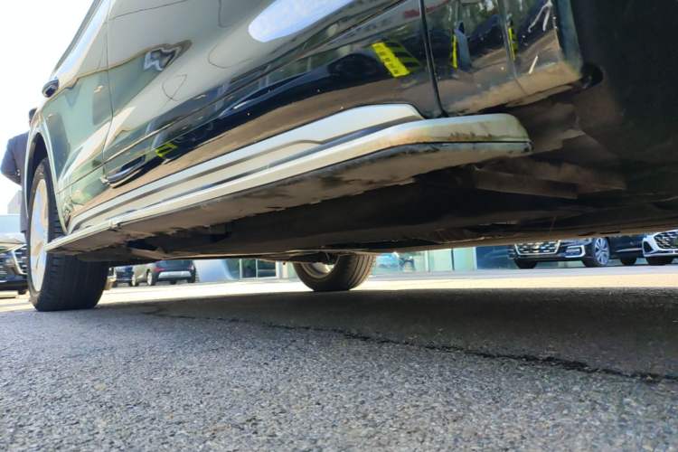 Used Audi Q5L 2021 40 TFSI Luxury Dynamic Edition Right Side Sill