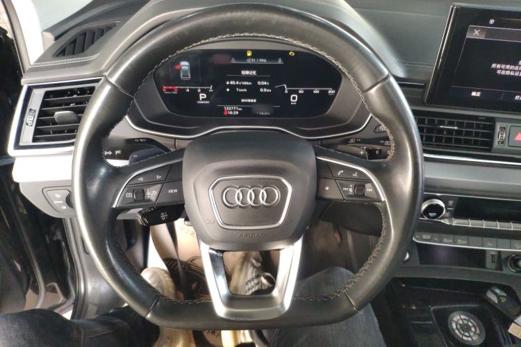 Used Audi Q5L 2021 40 TFSI Fashion Dynamic Model Steering Wheel