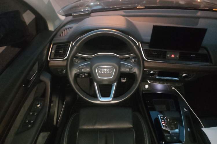 Used Audi Q5L 2021 45 TFSI Luxury Dynamic Edition Steering Wheel