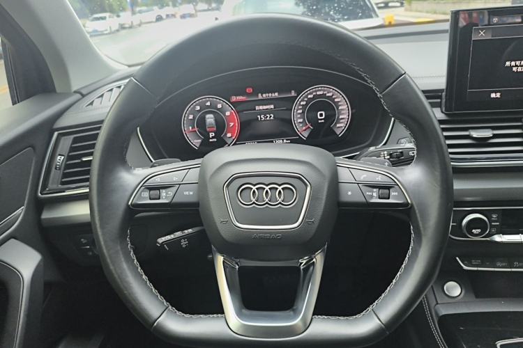 Used Audi Q5L 2021 40 TFSI Fashion Dynamic Model Steering Wheel