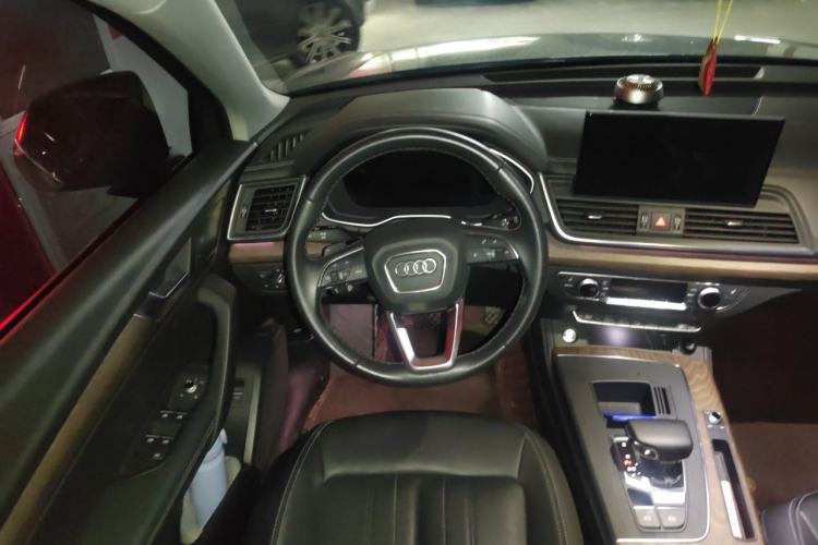 Used Audi Q5L 2021 40 TFSI Luxury Prestige Edition Steering Wheel
