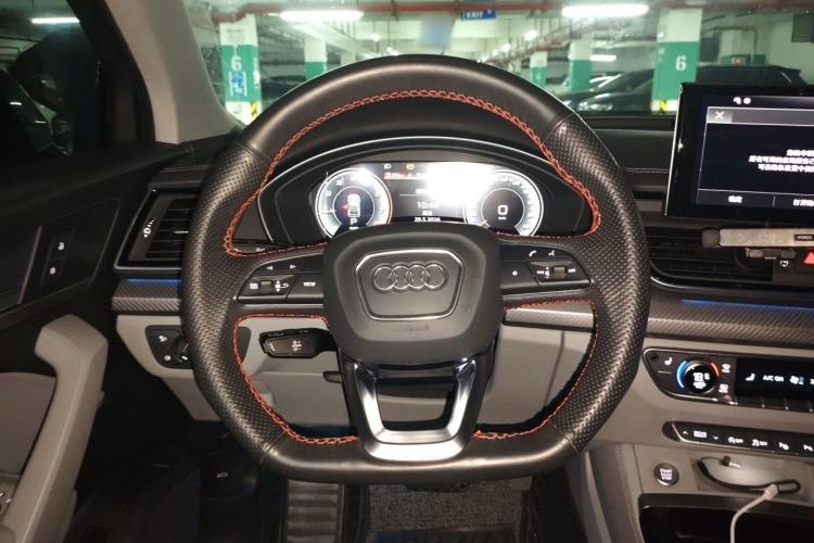 Used Audi Q5L 2021 40 TFSI Fashion Dynamic Model Steering Wheel