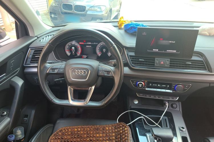 Used Audi Q5L 2021 40 TFSI Fashion Dynamic Model Steering Wheel