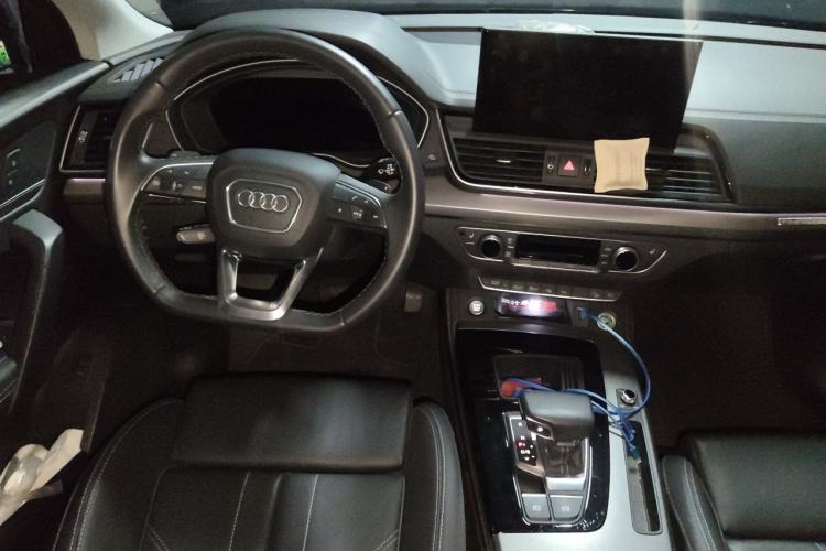 Used Audi Q5L 2021 40 TFSI Fashion Dynamic Model Steering Wheel