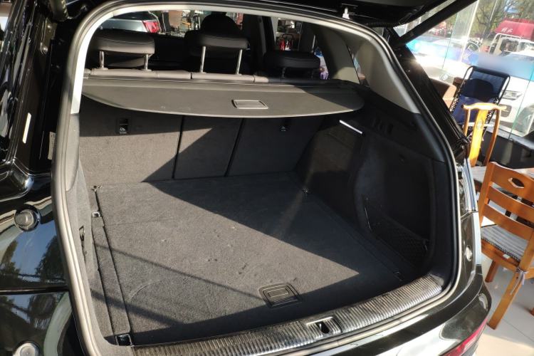 Used Audi Q5L 2021 40 TFSI Fashion Dynamic Model Trunk