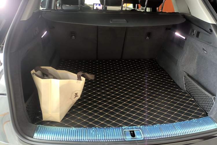 Used Audi Q5L 2021 40 TFSI Luxury Dynamic Edition Trunk