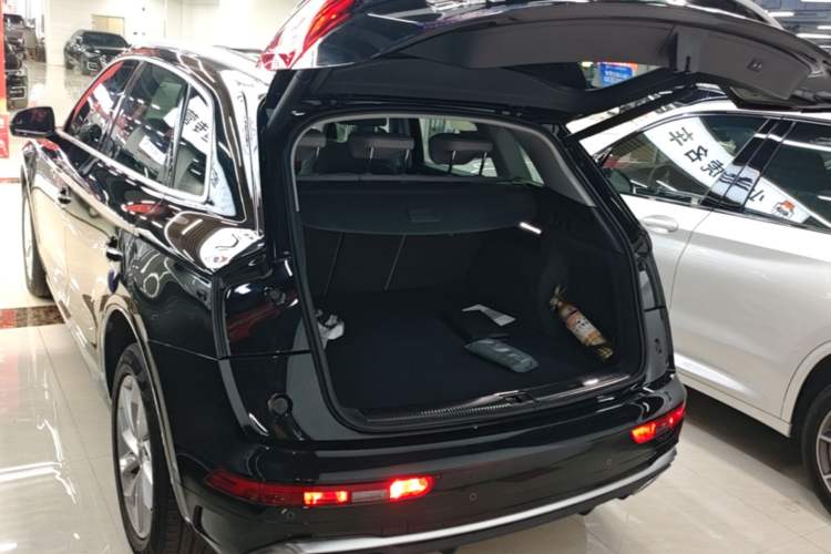 Used Audi Q5L 2021 40 TFSI Luxury Dynamic Edition Trunk