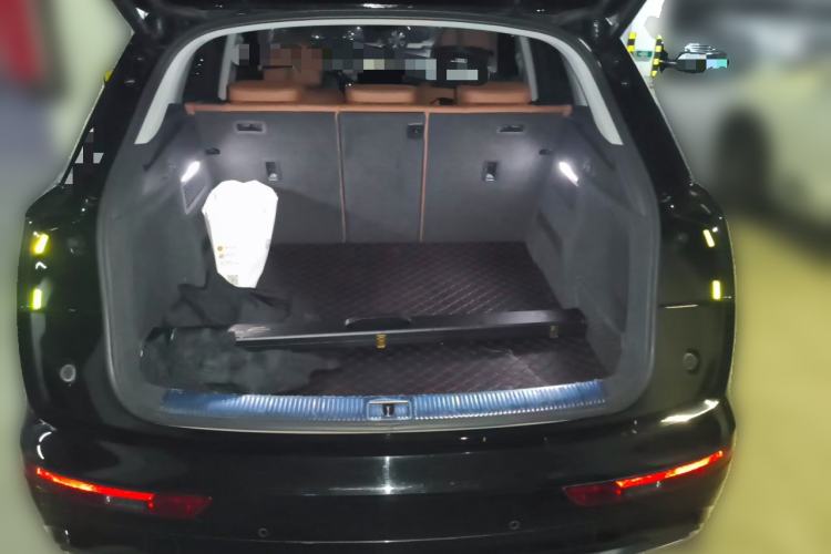 Used Audi Q5L 2021 40 TFSI Luxury Dynamic Edition Trunk