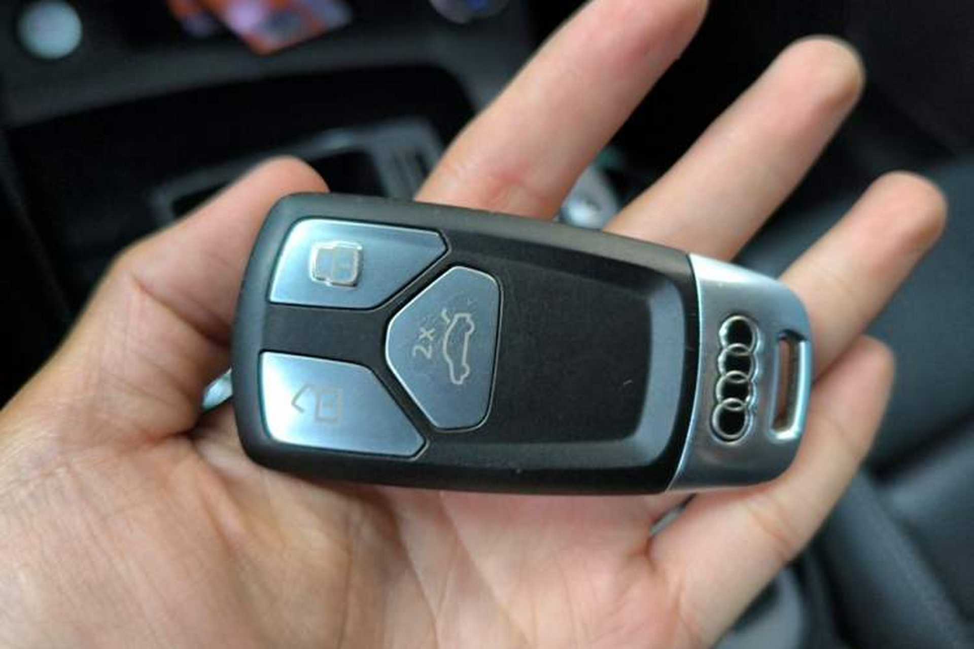 Used Audi Q5L 2021 40 TFSI Fashion Dynamic Model Vehicle Key