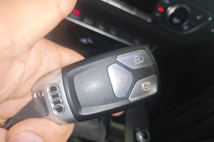 Used Audi Q5L 2021 45 TFSI Luxury Dynamic Edition Vehicle Key