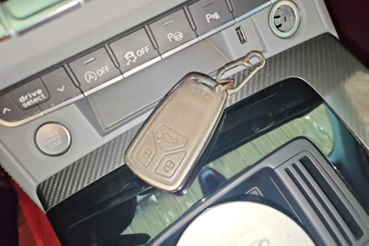 Used Audi Q5L 2021 40 TFSI Luxury Dynamic Edition Vehicle Key