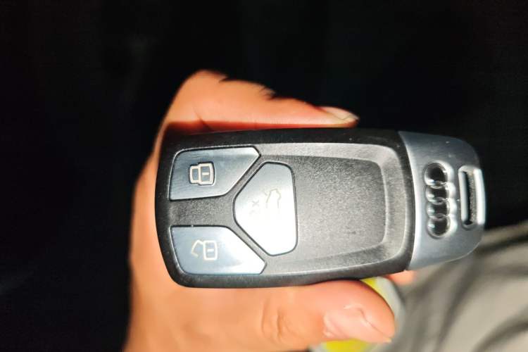 Used Audi Q5L 2021 45 TFSI Luxury Dynamic Edition Vehicle Key
