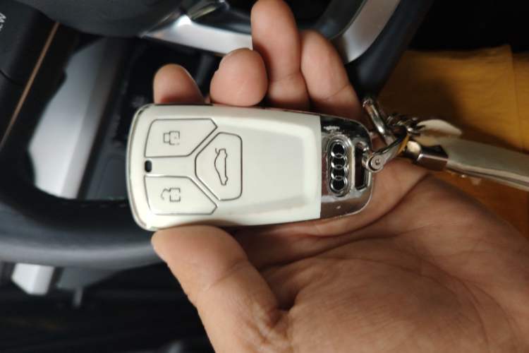 Used Audi Q5L 2021 40 TFSI Luxury Dynamic Edition Vehicle Key