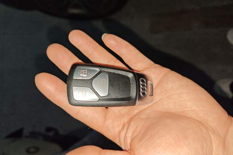 Used Audi Q5L 2021 45 TFSI Luxury Dynamic Edition Vehicle Key