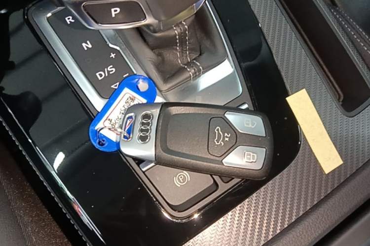 Used Audi Q5L 2021 45 TFSI Luxury Dynamic Edition Vehicle Key
