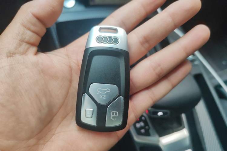 Used Audi Q5L 2021 40 TFSI Luxury Dynamic Edition Vehicle Key