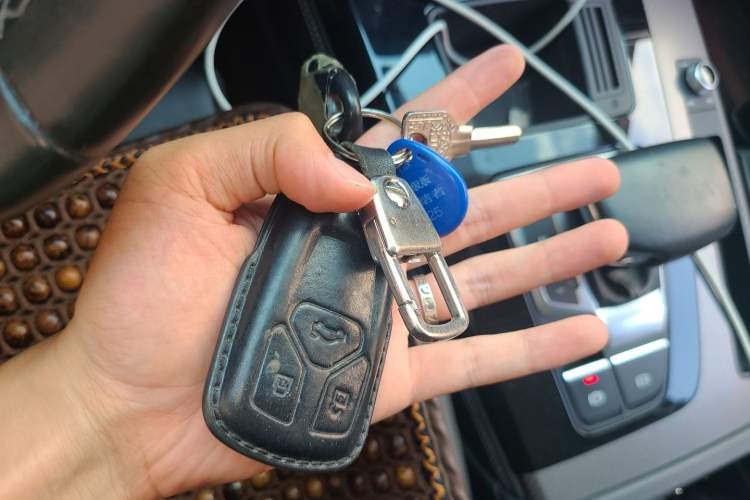 Used Audi Q5L 2021 40 TFSI Fashion Dynamic Model Vehicle Key