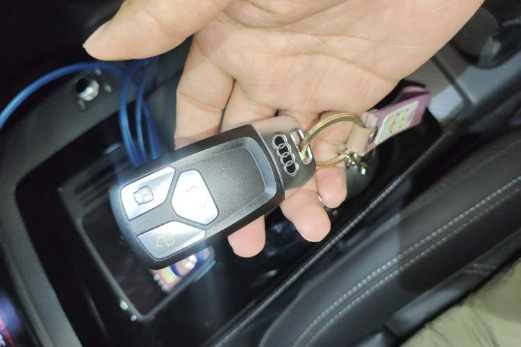 Used Audi Q5L 2021 40 TFSI Fashion Dynamic Model Vehicle Key