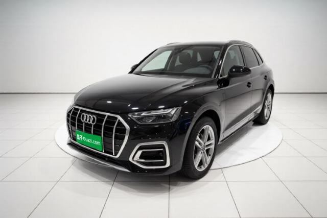 Ojetý Audi Q5L 2021 40 TFSI Fashionable and Elegant Edition