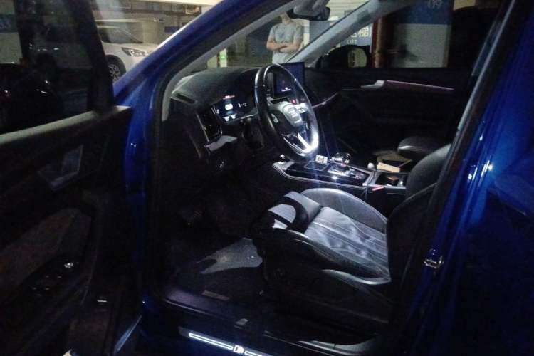 Used Audi Q5L 2021 45 TFSI Prestige Dynamic Edition Driver Seat