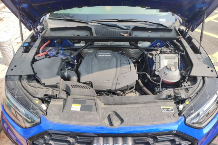 Used Audi Q5L 2021 40 TFSI Luxury Dynamic Edition Engine Bay