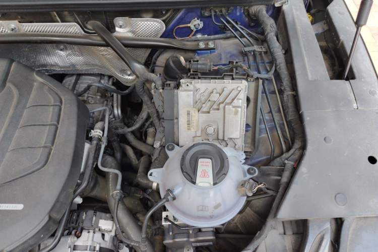 Used Audi Q5L 2021 45 TFSI Luxury Dynamic Edition Engine Bay Left