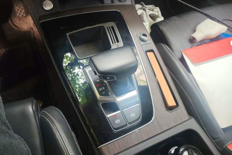 Used Audi Q5L 2021 45 TFSI Luxury Dynamic Edition Gear Lever