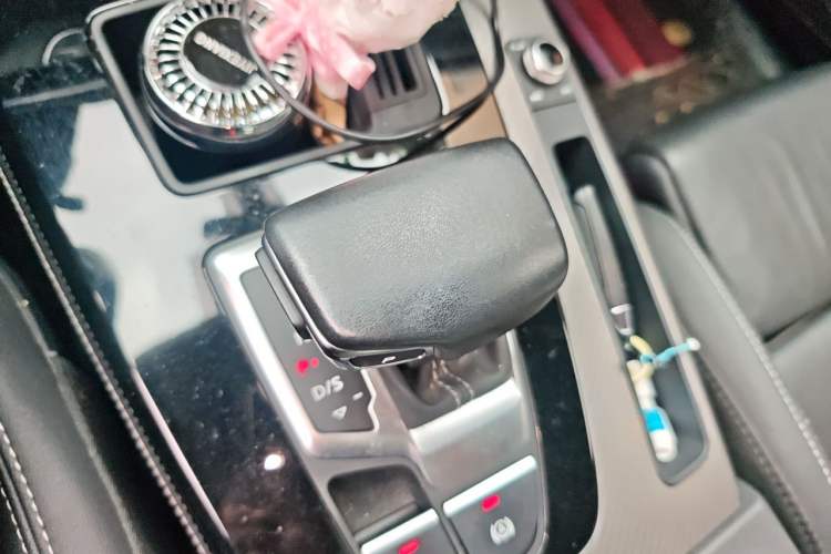Used Audi Q5L 2021 45 TFSI Luxury Dynamic Edition Gear Lever