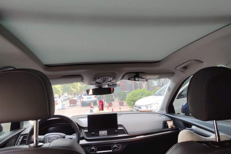 Used Audi Q5L 2021 45 TFSI Luxury Dynamic Edition Headliner