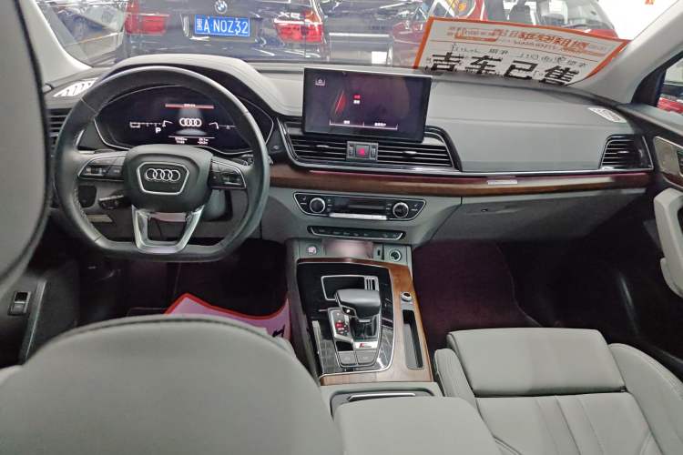 Used Audi Q5L 2021 40 TFSI Luxury Dynamic Edition Interior 3