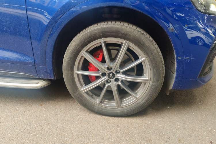 Used Audi Q5L 2021 45 TFSI Luxury Dynamic Edition Right Front Wheel Hub