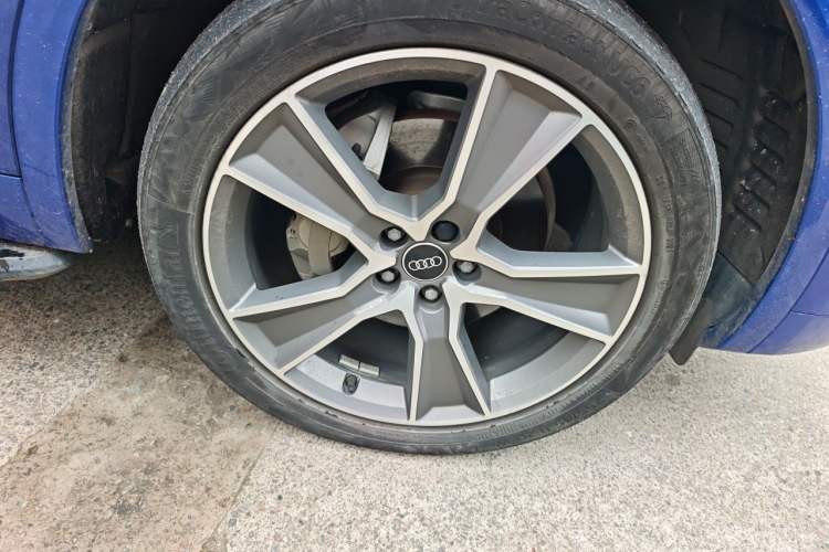 Used Audi Q5L 2021 45 TFSI Luxury Dynamic Edition Right Front Wheel Hub