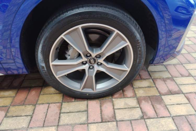 Used Audi Q5L 2021 45 TFSI Luxury Dynamic Edition Right Front Wheel Hub
